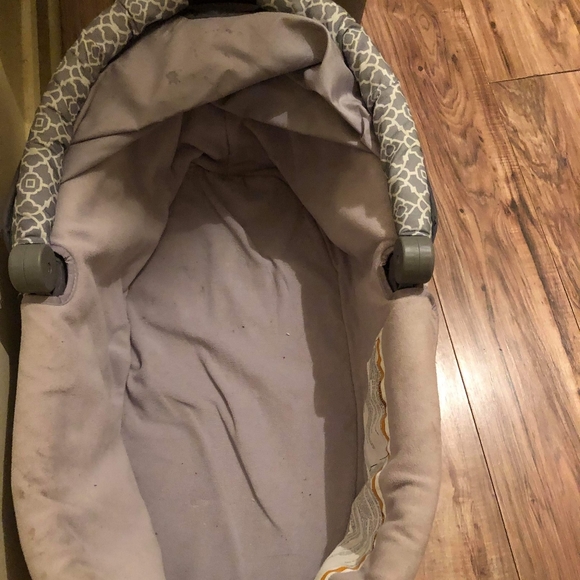 Baby bed - Picture 1 of 1